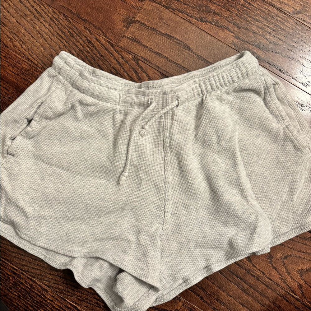 Brandy Melville Sweatshorts in Light Grey